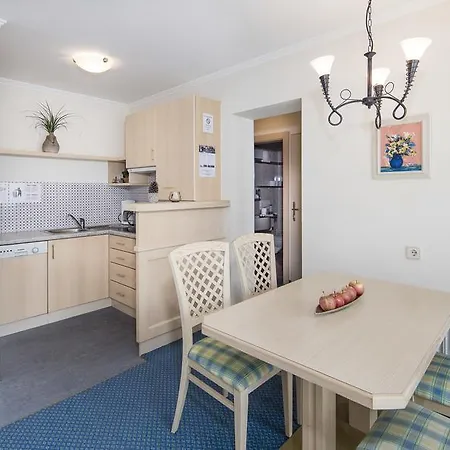 布格尔斯公寓 * 索尔登