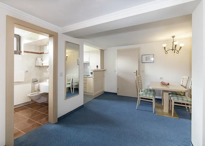 布格尔斯公寓 *